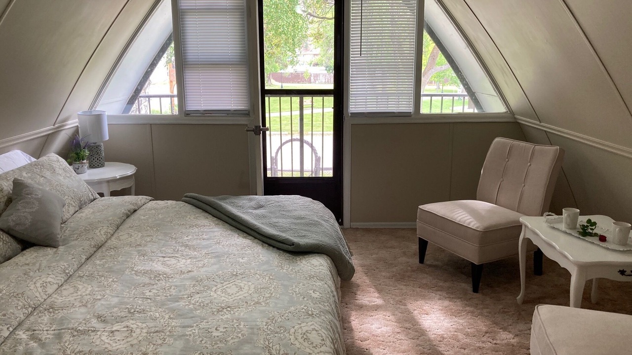 Photo of Bedroom in Okanagan-Similkameen