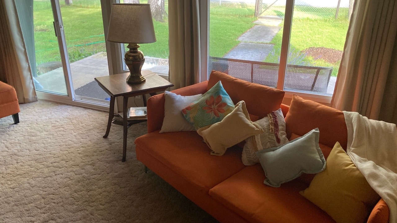 Photo of Livingroom in Okanagan-Similkameen