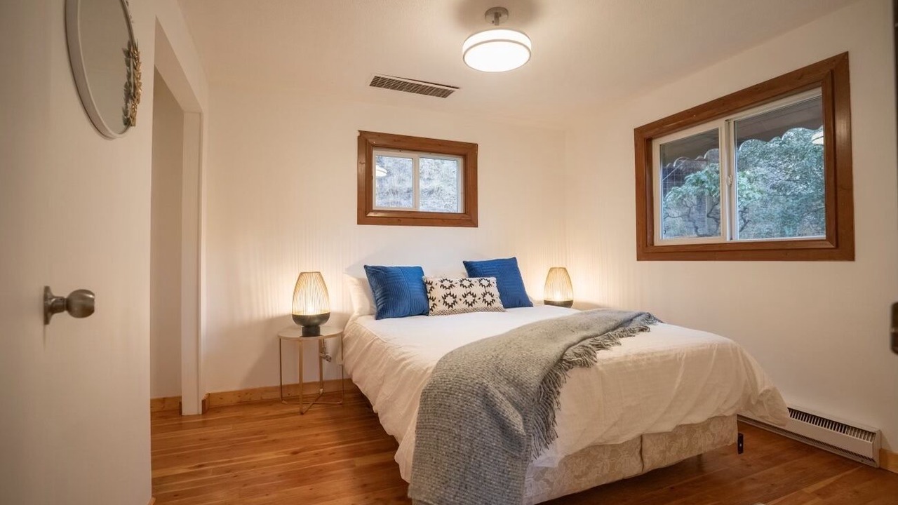 Photo of Bedroom in Okanagan-Similkameen