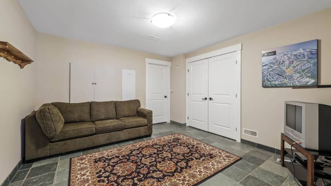 Photo of Livingroom in Sun Peaks