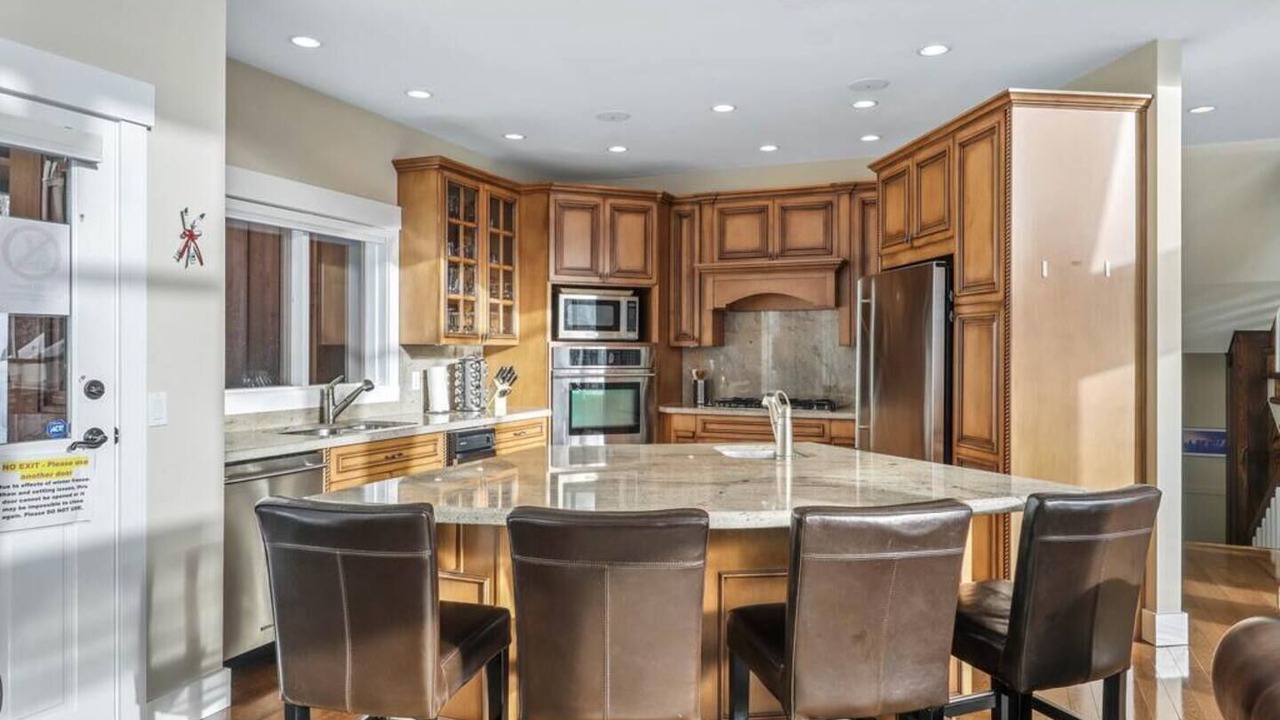 Photo of Kitchen in Sun Peaks