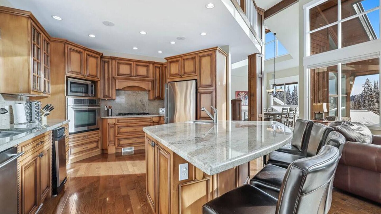 Photo of Kitchen in Sun Peaks