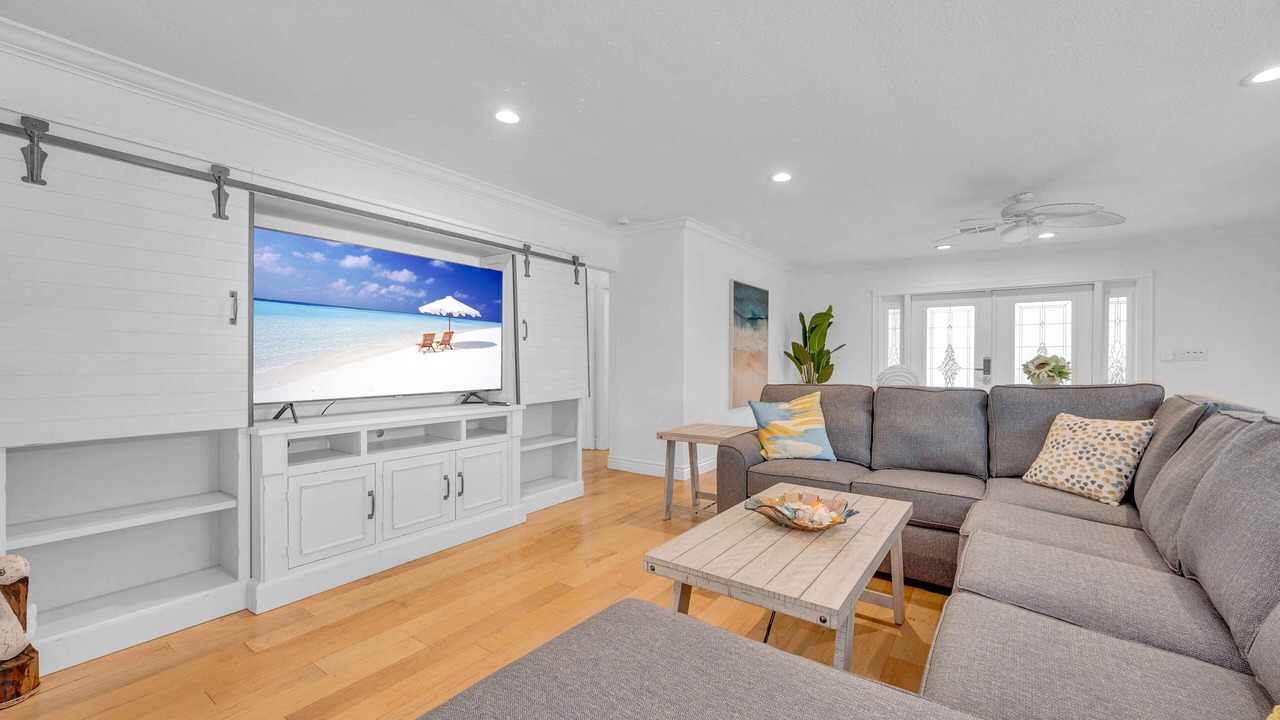 Photo of Livingroom in Lighthouse Point