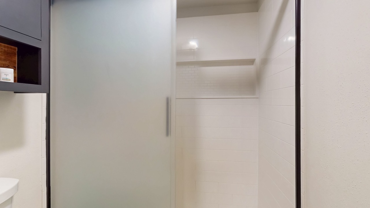 Photo of Bathroom in Red River