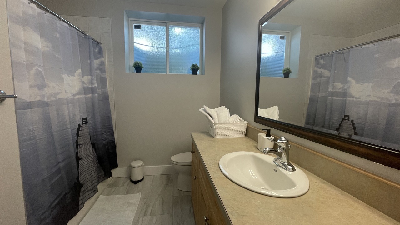 Photo of Bathroom in Okanagan-Similkameen