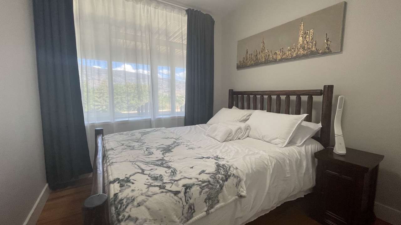 Photo of Bedroom in Okanagan-Similkameen