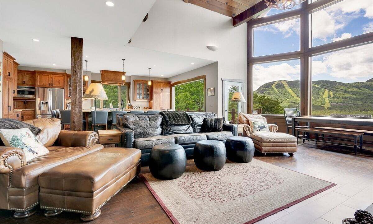 Photo of Livingroom in Sunday River Area