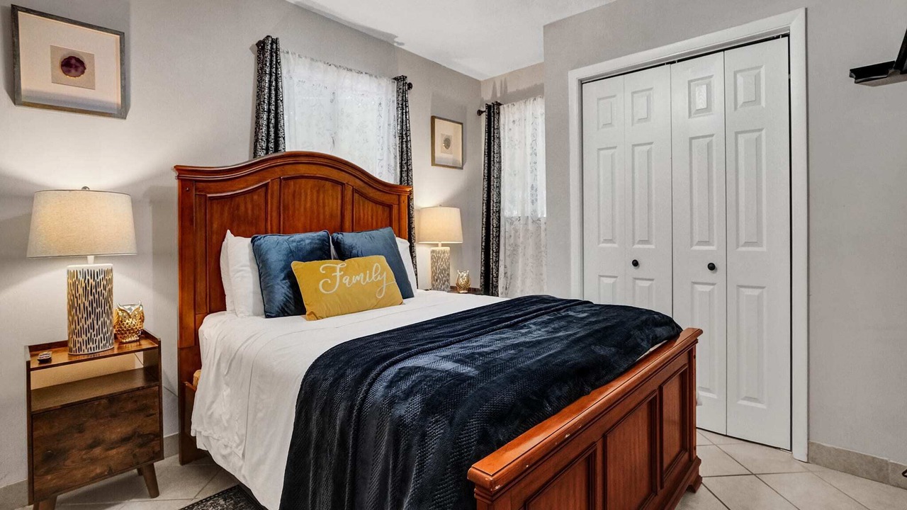 Photo of Bedroom in Deerfield Beach