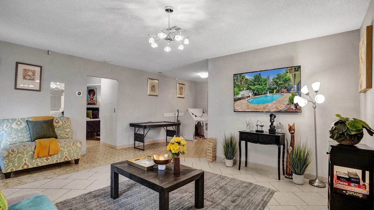 Photo of Bedroom in Deerfield Beach