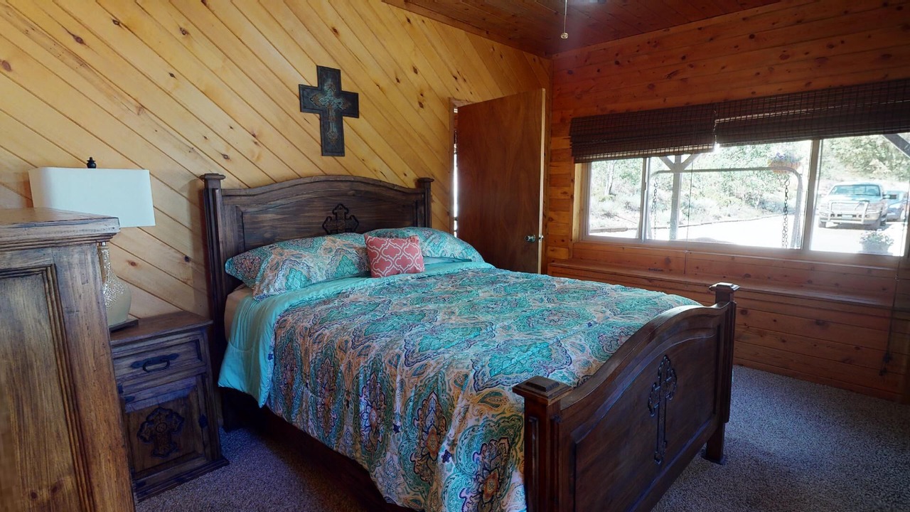 Photo of Bedroom in Powderhorn