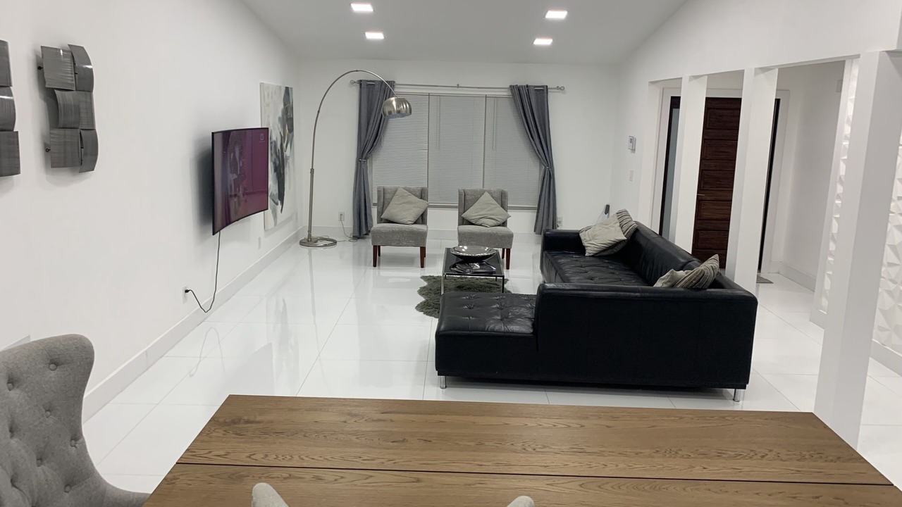 Photo of Livingroom in Ives Estates