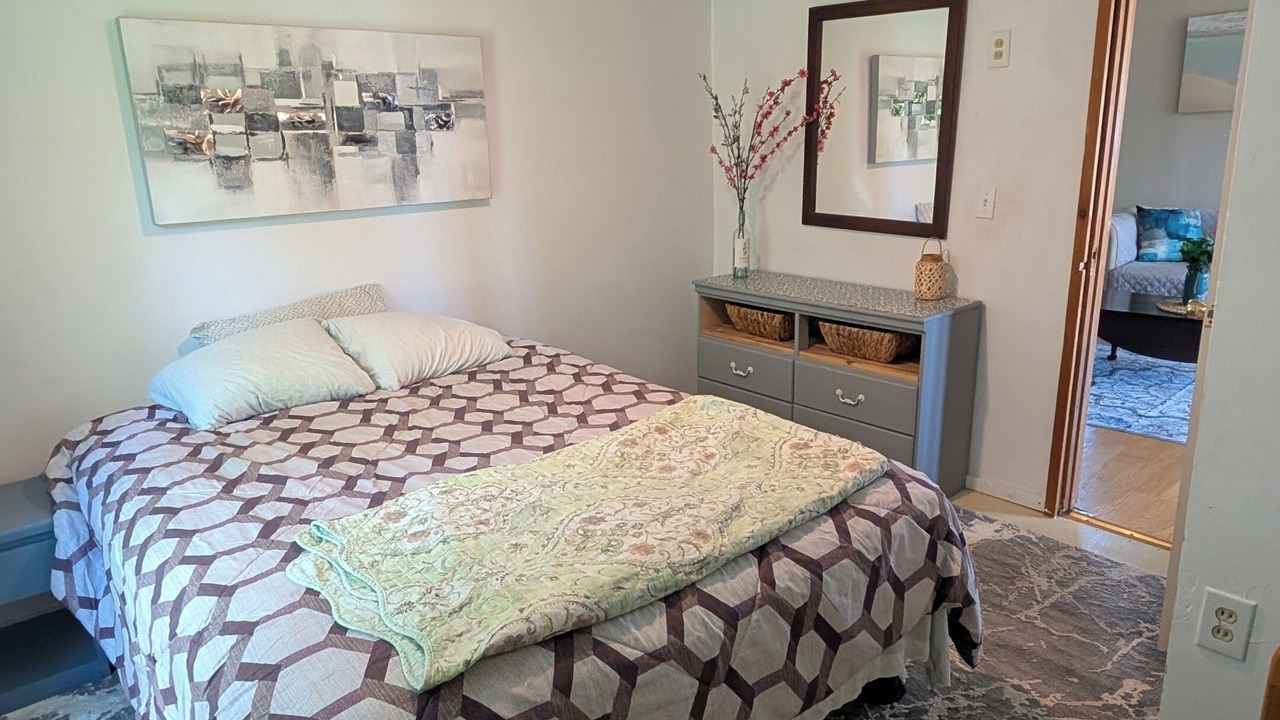 Photo of Bedroom in Malletts Bay