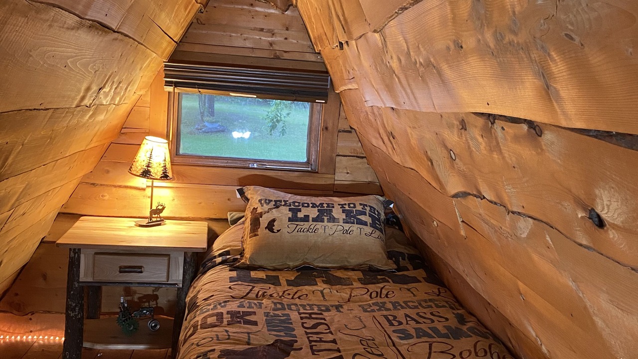 Photo of Bedroom in Pittsburg