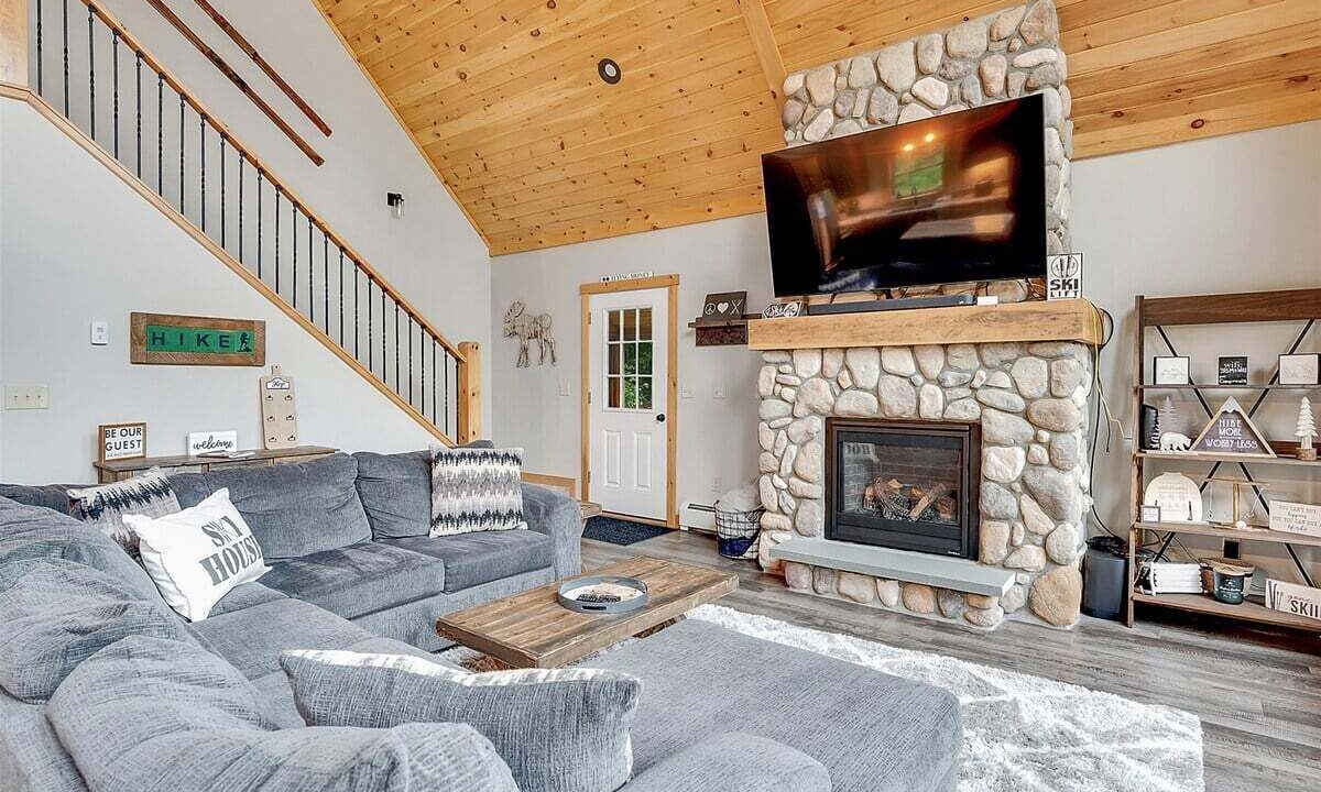 Photo of Livingroom in Sunday River Area