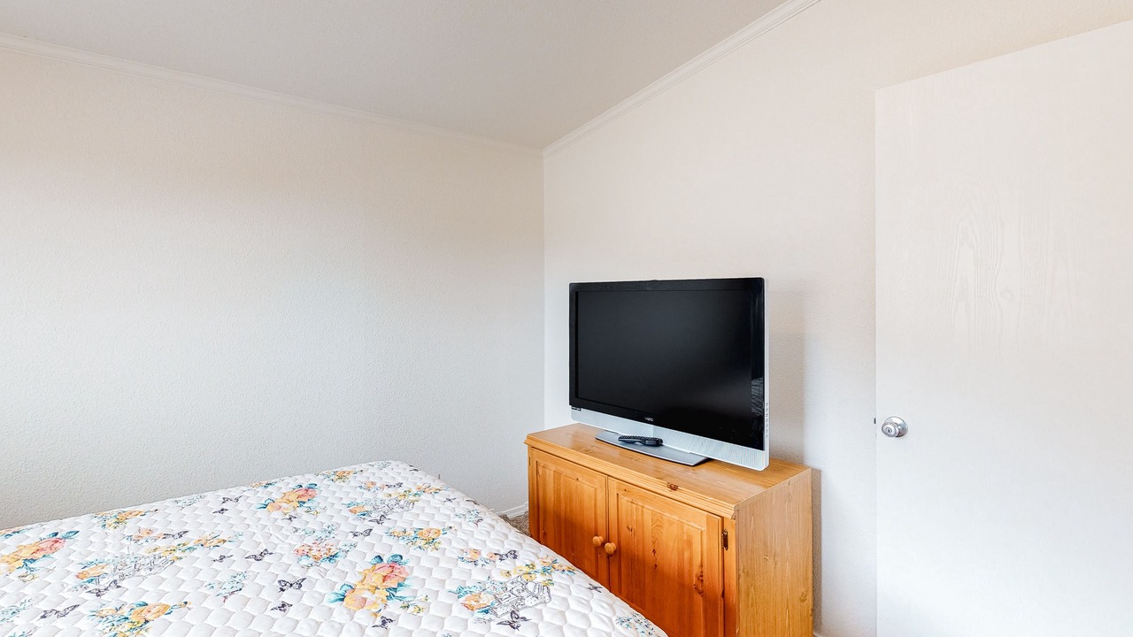 Photo of Bedroom in South Fork