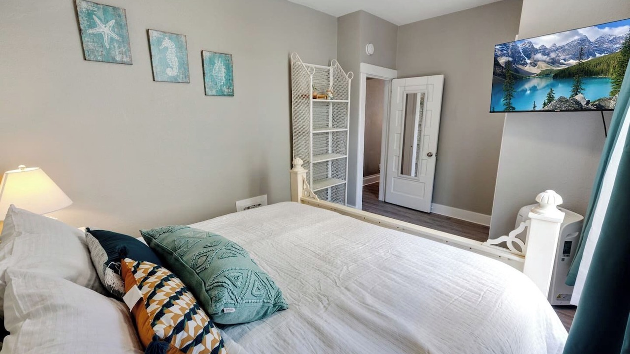 Photo of Bedroom in Cheesman Park