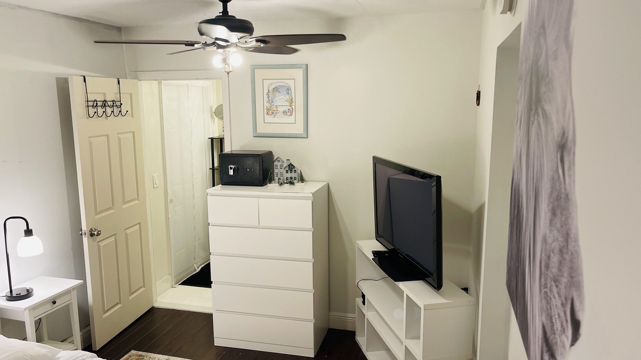 Photo of Bedroom in Pembroke Pines
