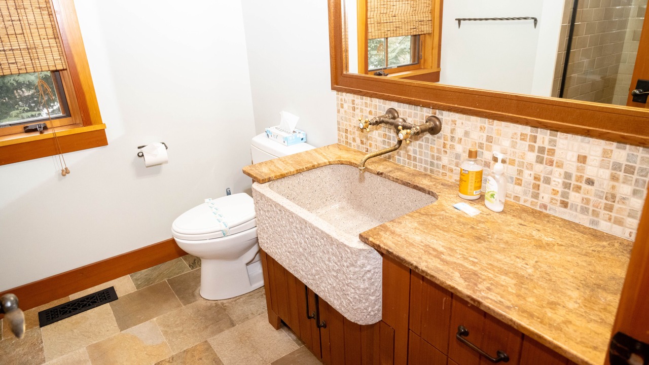 Photo of Bathroom in Lincoln