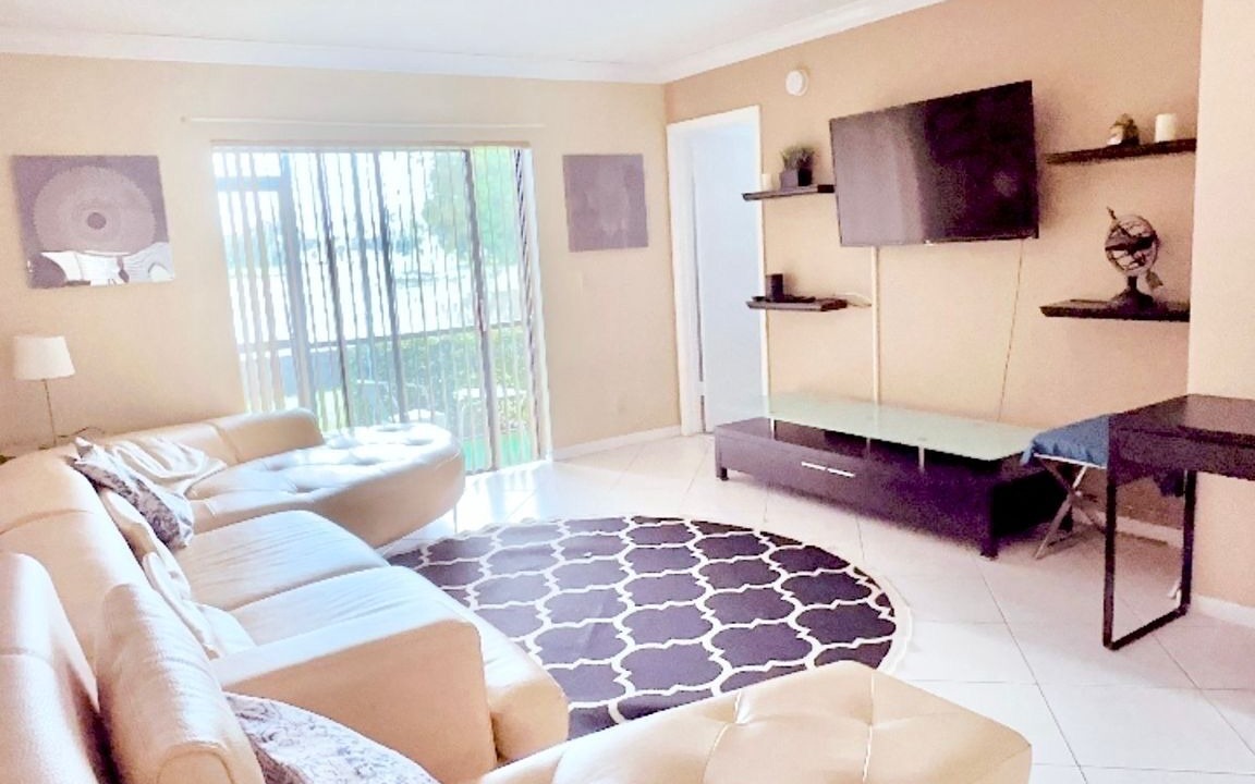Photo of Livingroom in Lake Worth