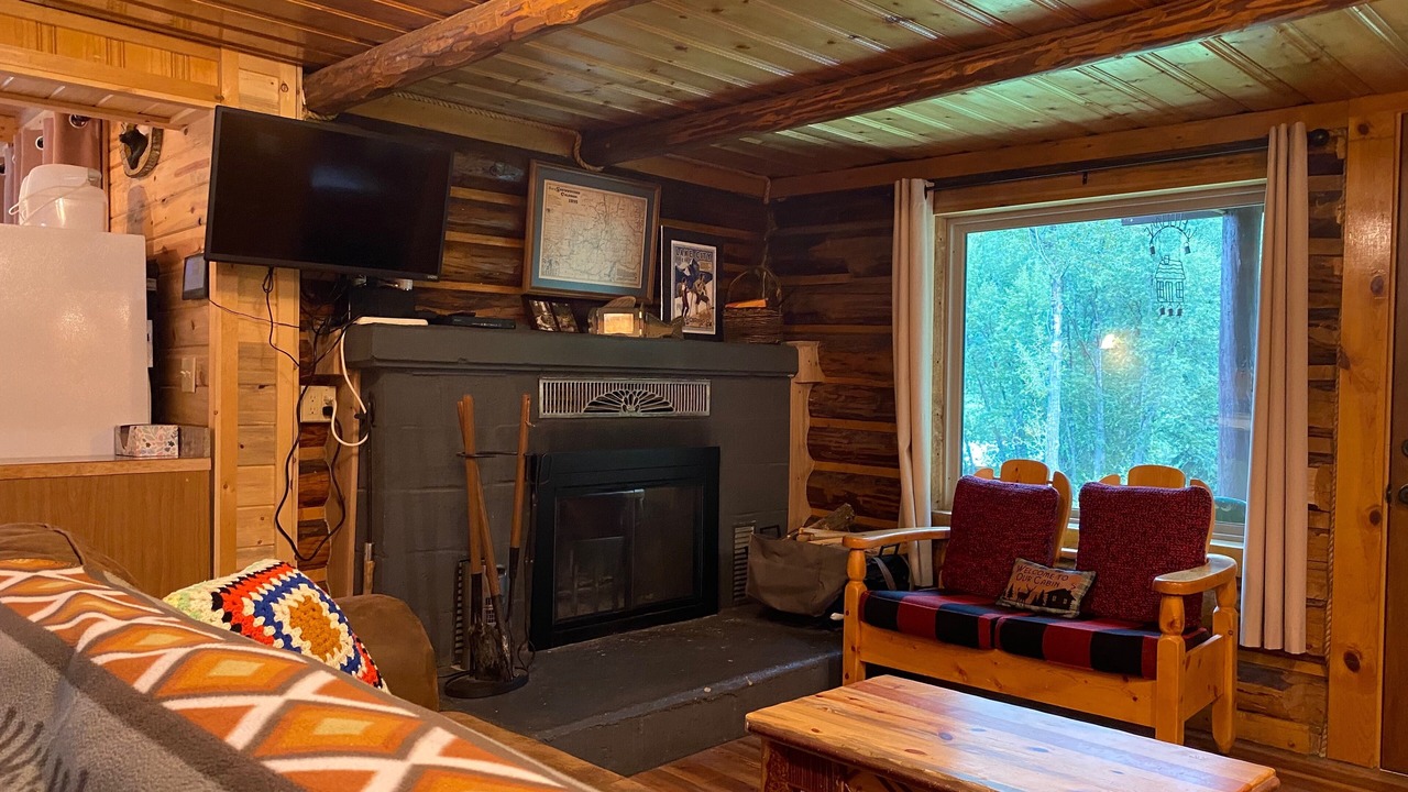 Photo of Livingroom in Lake City