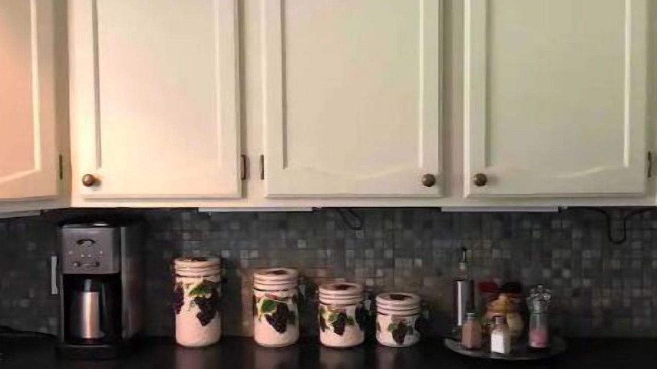 Photo of Kitchen in Okanagan-Similkameen