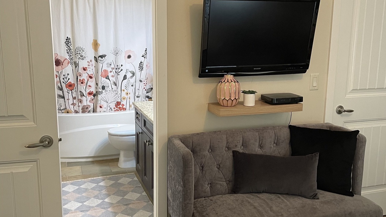 Photo of Bedroom in Westbank