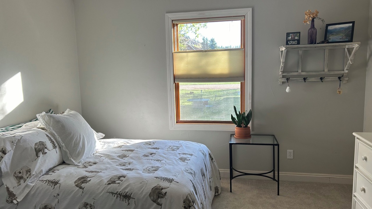 Photo of Bedroom in Lake City