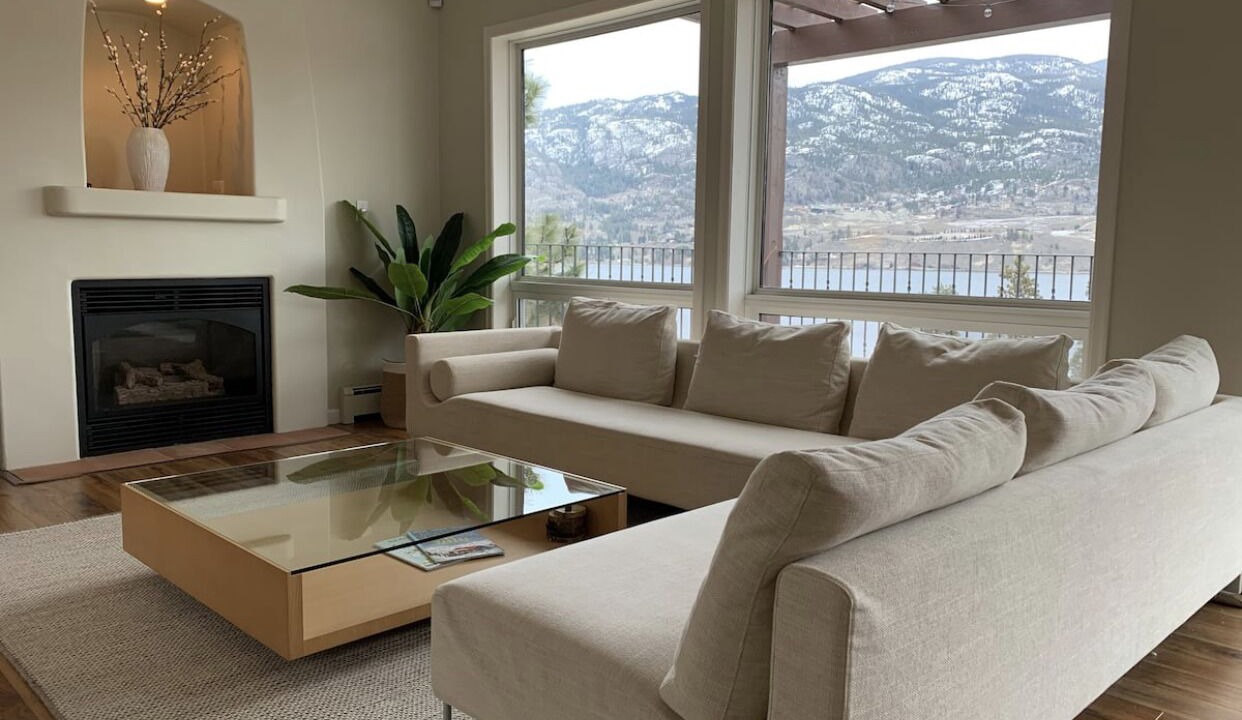 Photo of Livingroom in Okanagan-Similkameen