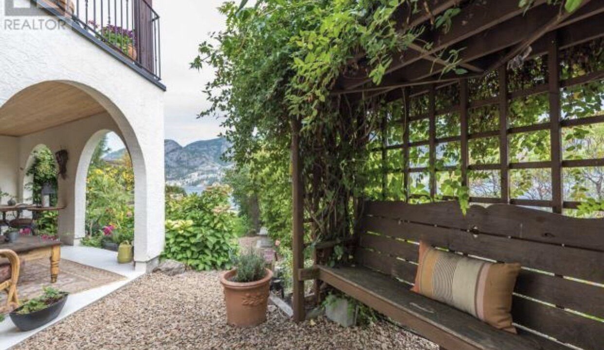 Photo of Patio Balcony in Okanagan-Similkameen