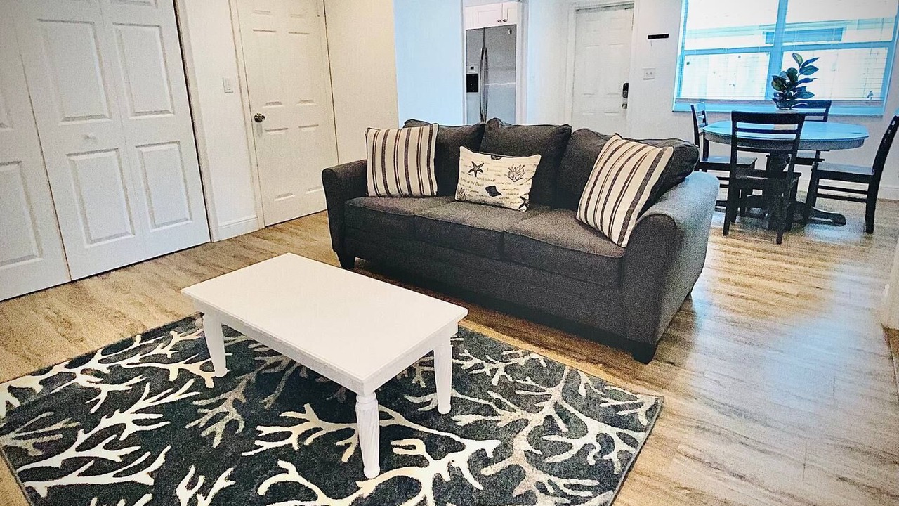 Photo of Livingroom in Deerfield Beach