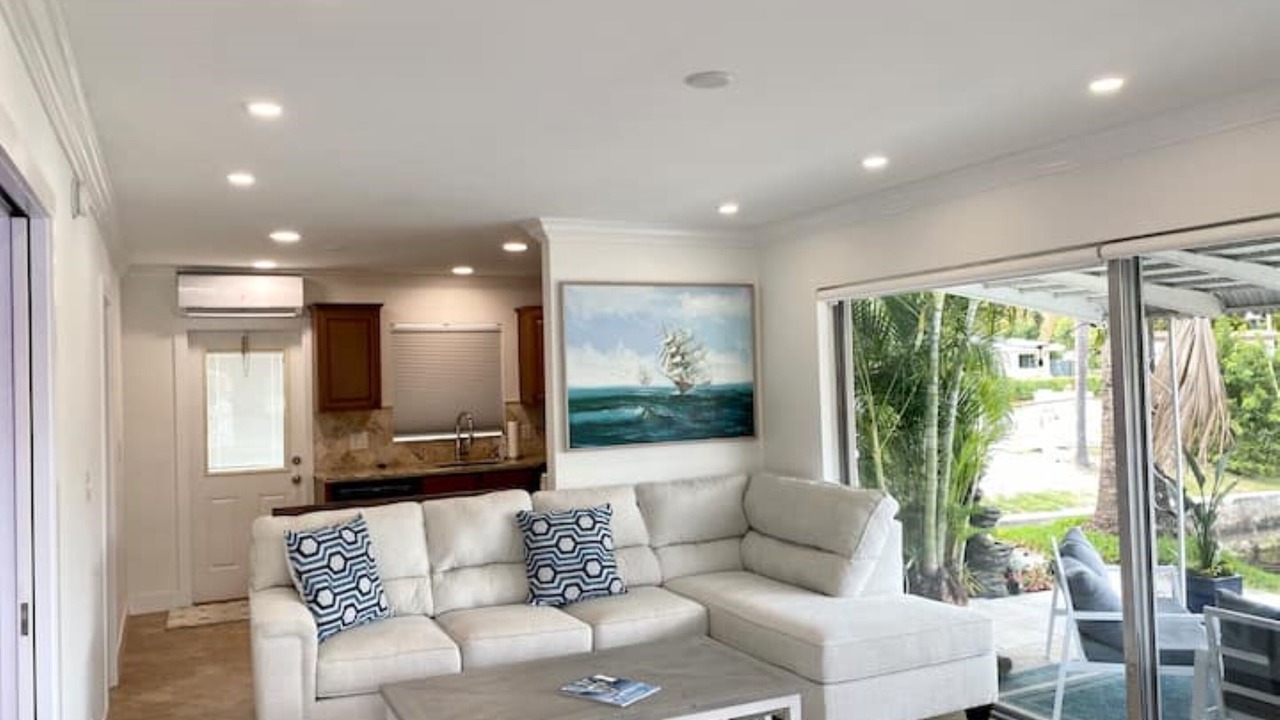 Photo of Livingroom in Harbor Village