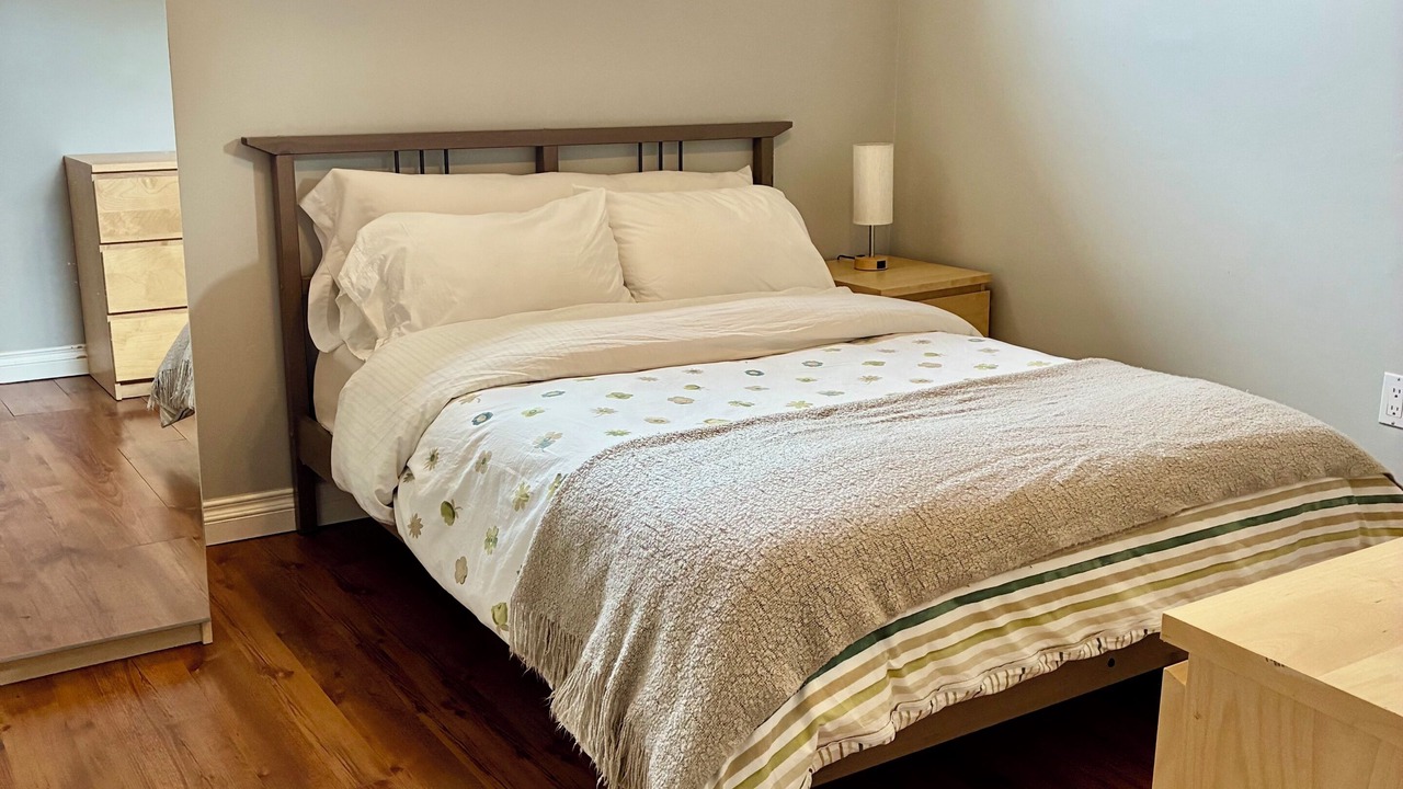Photo of Bedroom in Okanagan-Similkameen