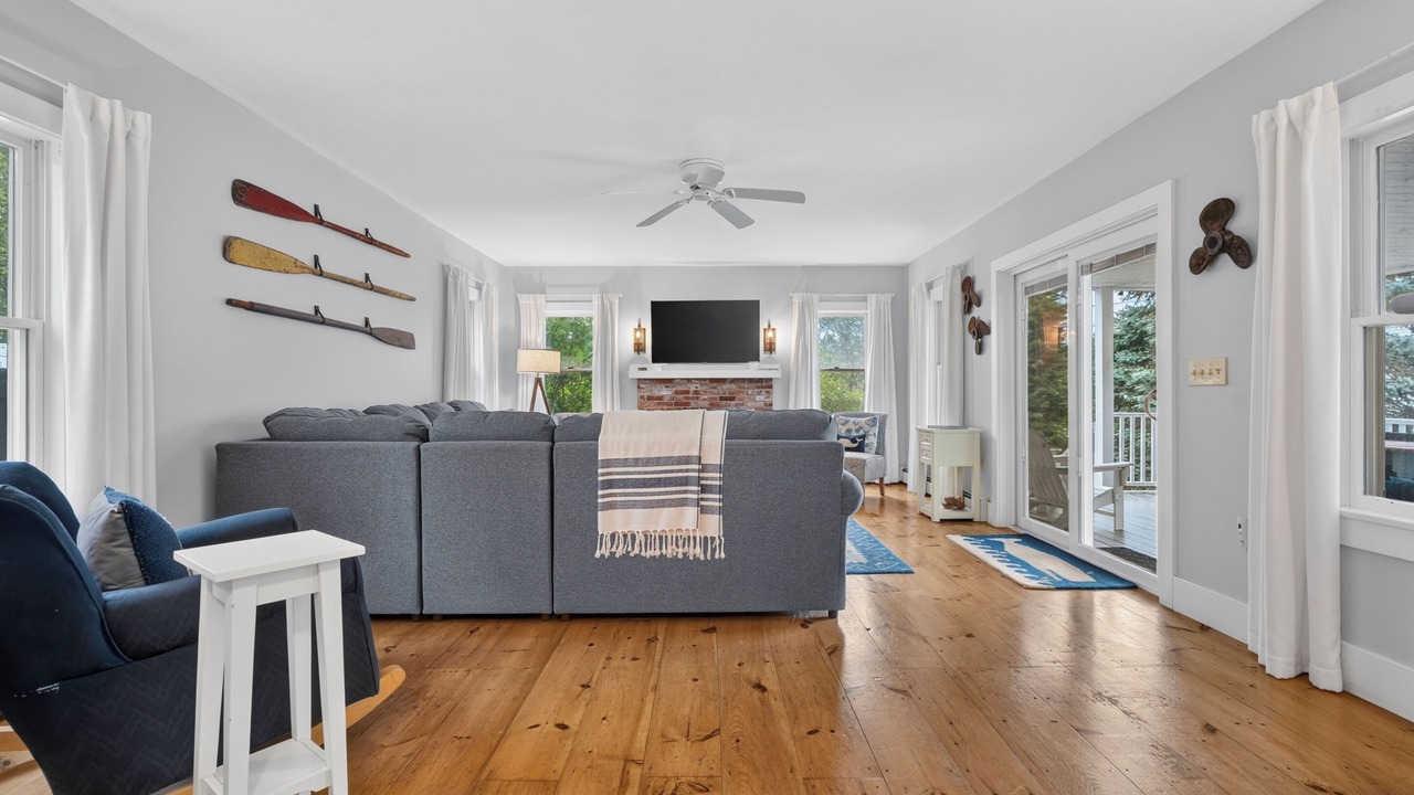 Photo of Livingroom in Boothbay Harbor