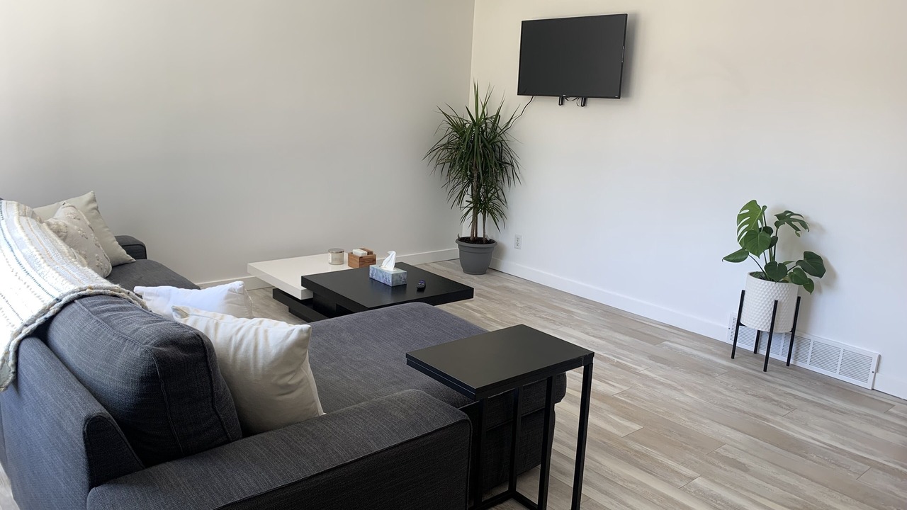 Photo of Livingroom in Okanagan-Similkameen