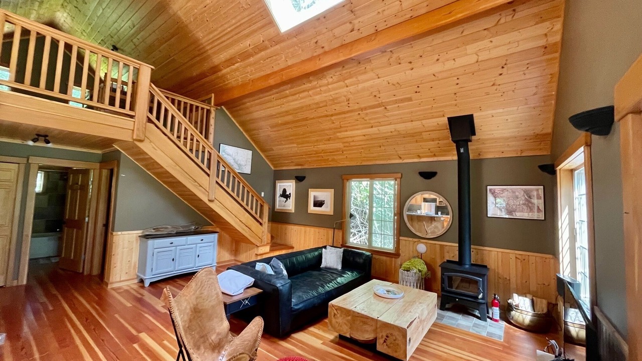 Photo of Livingroom in Savary Island