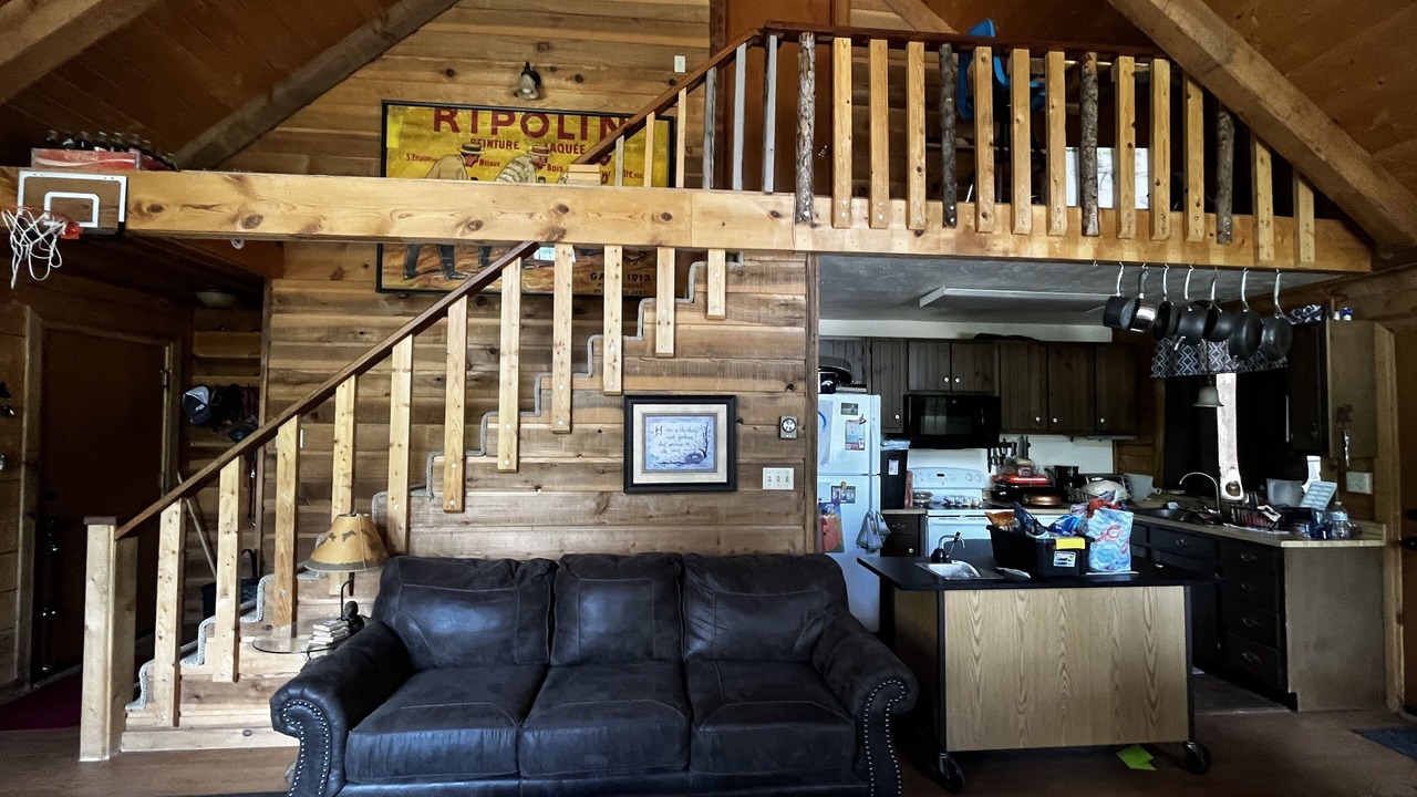 Photo of Livingroom in Lake City