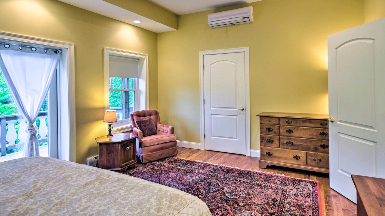Photo of Bedroom in Jackson