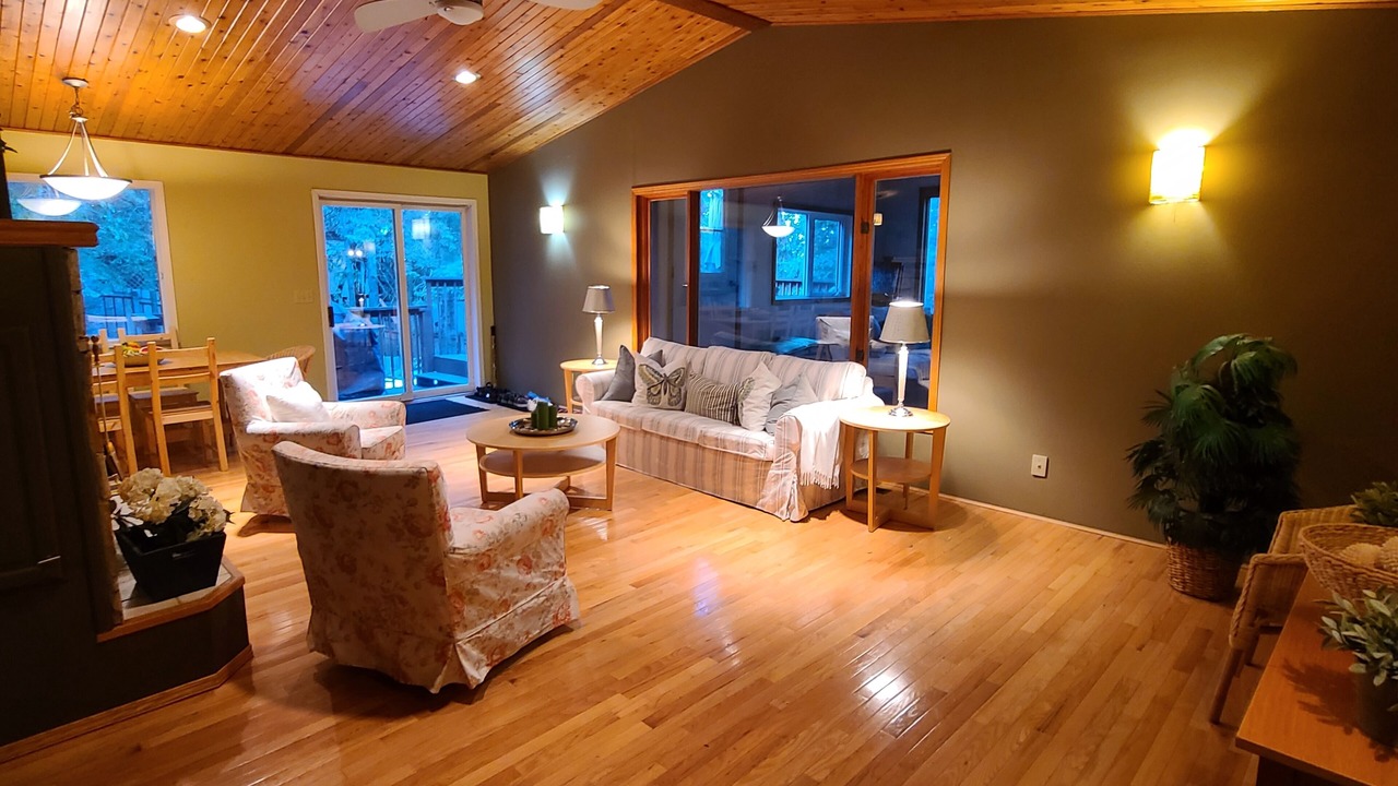 Photo of Livingroom in Sunbreaker Cove