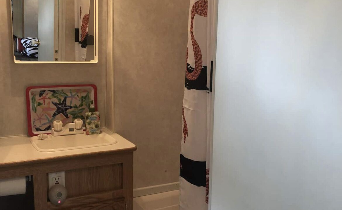 Photo of Bathroom in Okanagan-Similkameen