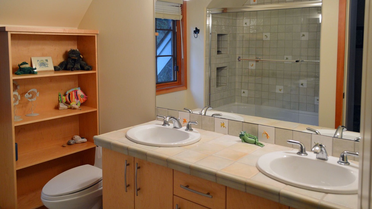 Photo of Bathroom in Juan de Fuca Electoral Area