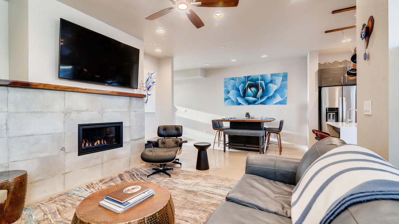 Photo of Livingroom in Old Town North
