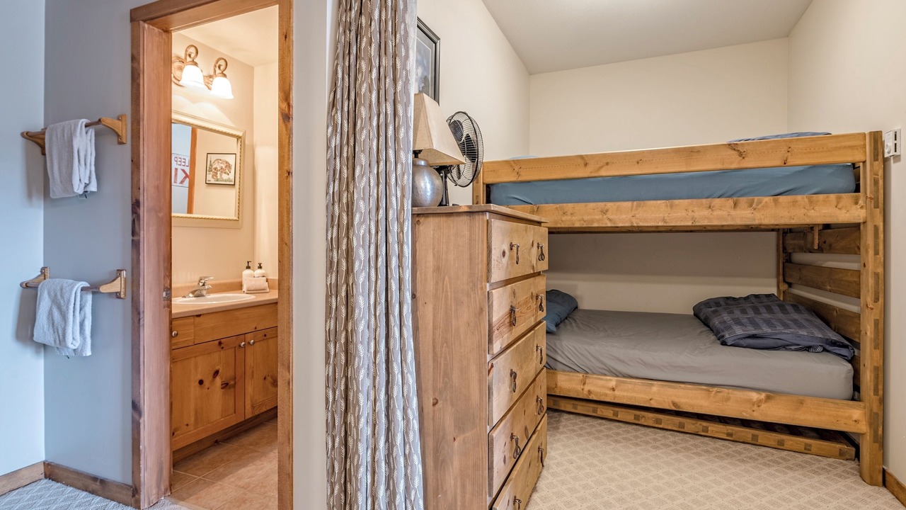 Photo of Bathroom in Silver Star Mountain