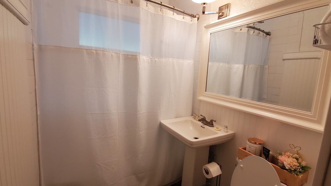 Photo of Bathroom in Riviera Beach
