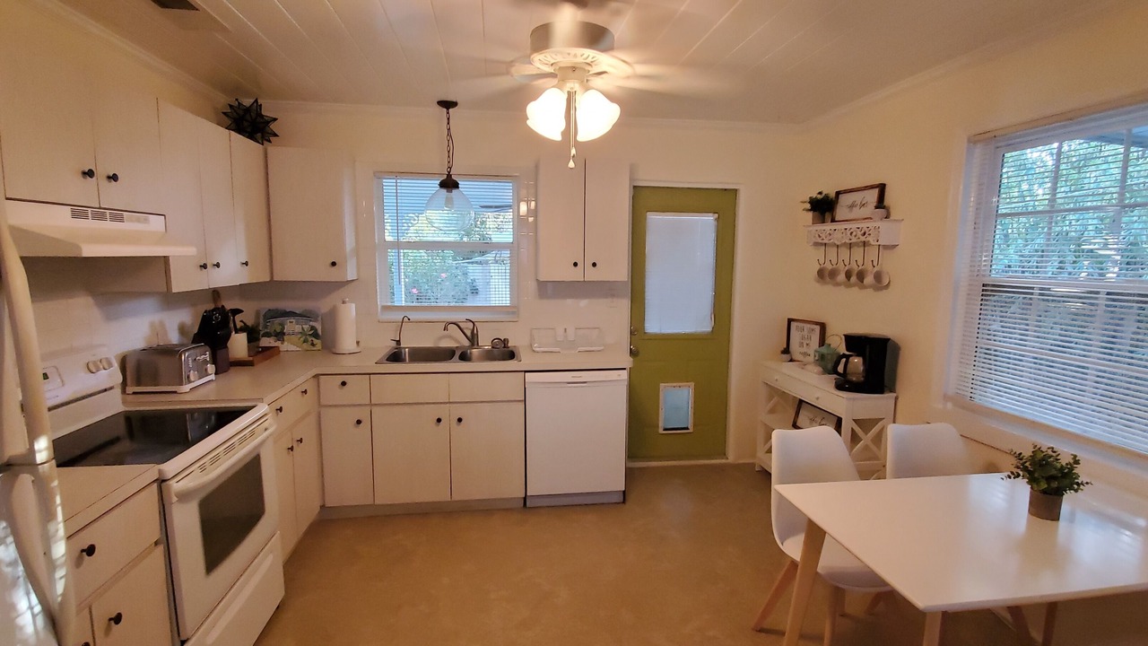 Photo of Kitchen in Riviera Beach