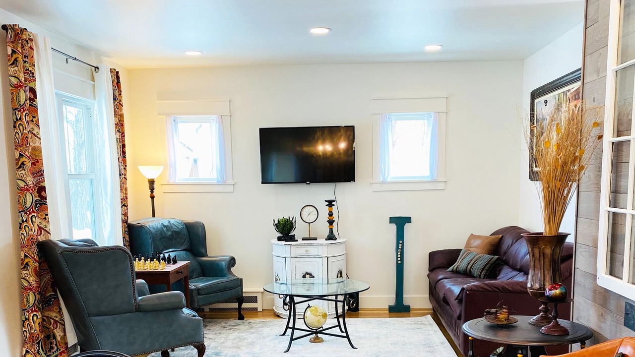 Photo of Livingroom in Laramie
