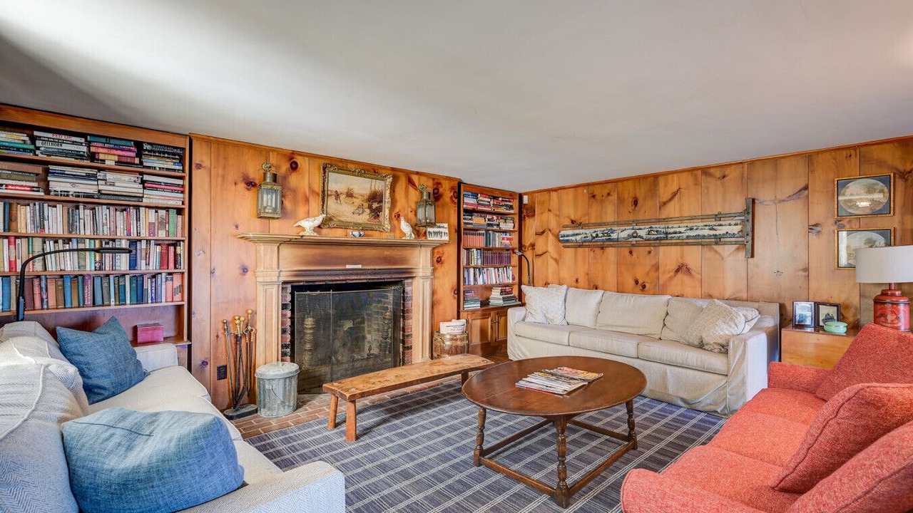 Photo of Livingroom in Bartlett