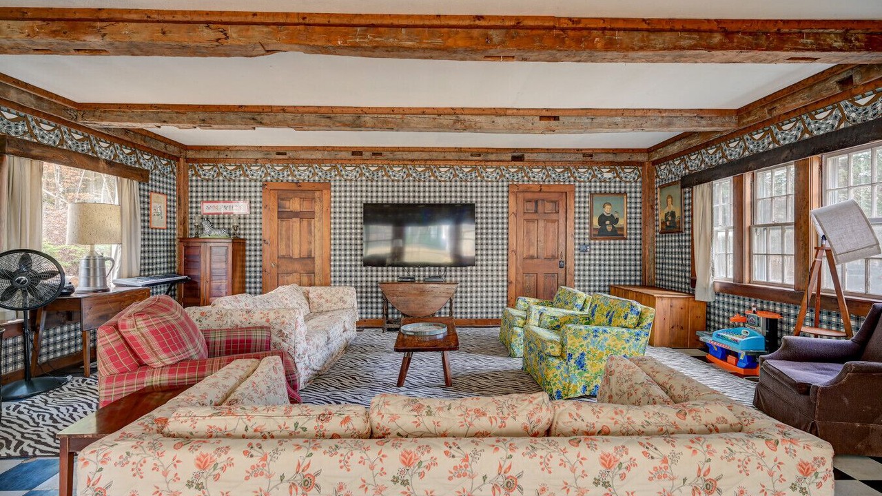 Photo of Livingroom in Bartlett