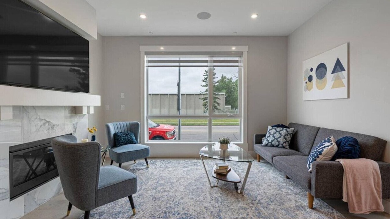 Photo of Livingroom in Marda Loop