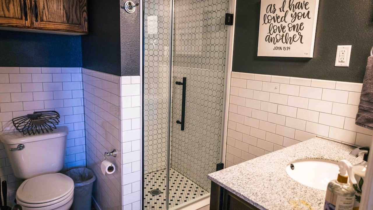 Photo of Bathroom in Cheyenne