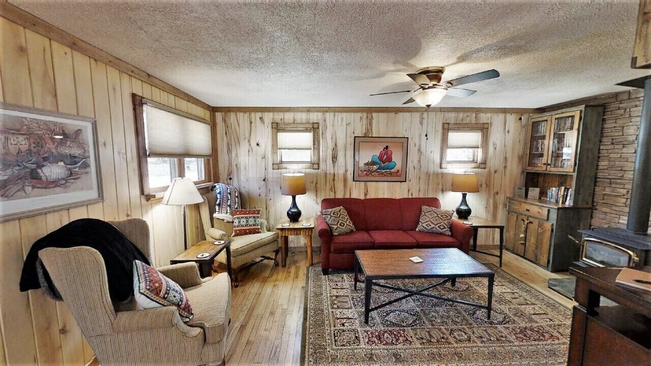 Photo of Livingroom in Red River